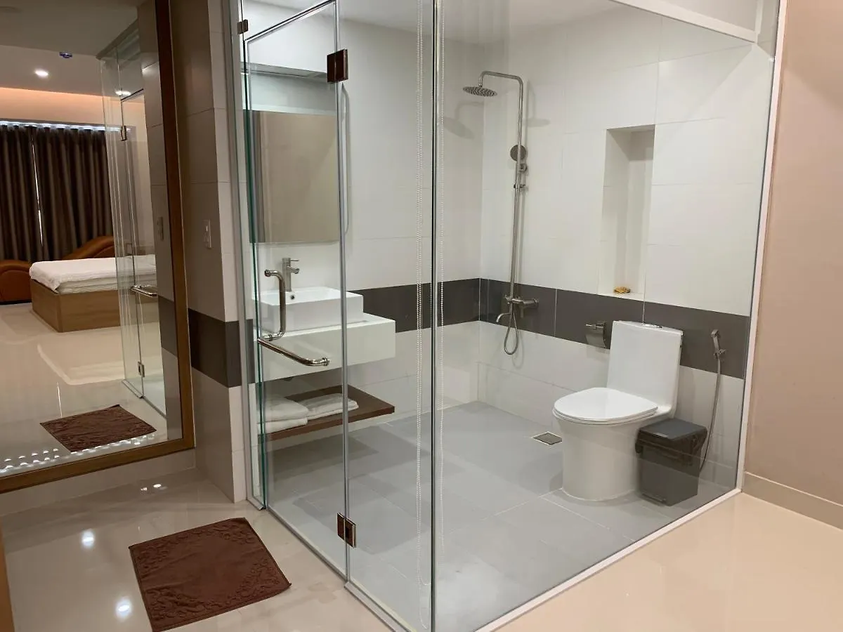 **  Tan Cuu Long Hotel Ho Chi Minh City Vietnam