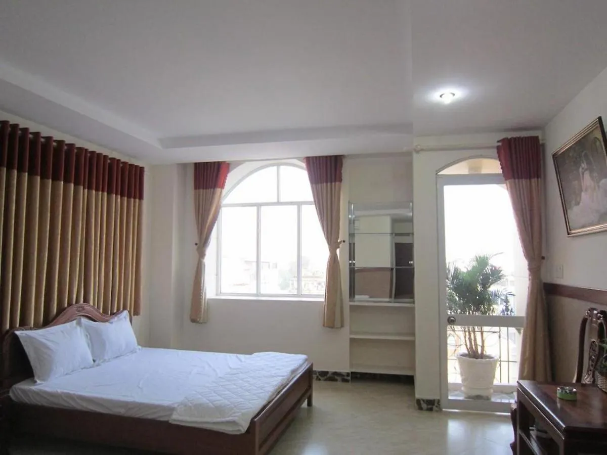 **  Tan Cuu Long Hotel Ho Chi Minh City Vietnam